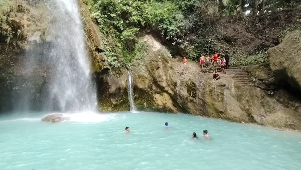 Inambakan Falls