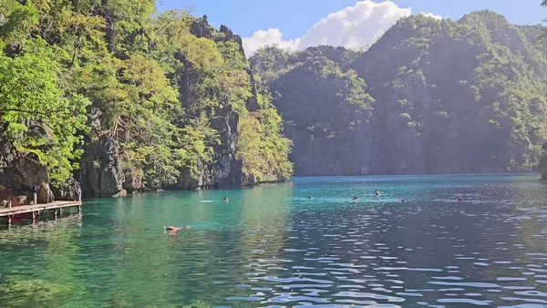 Kayangan Lake