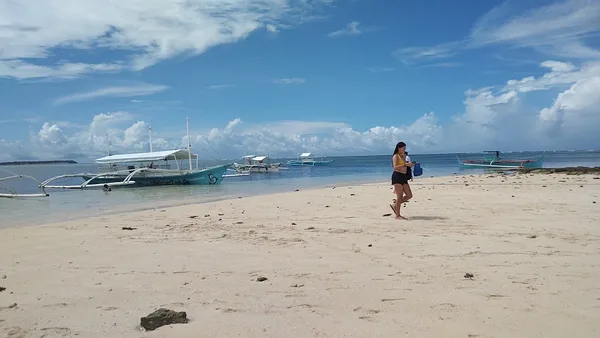 Guyam Is. Beachscape