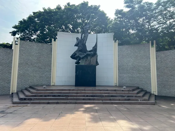 Pinaglabanan Memorial Shrine