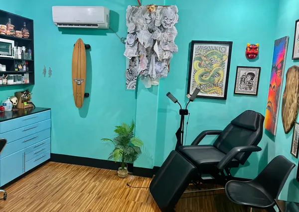 Faust Tattoo & Piercing Studio
