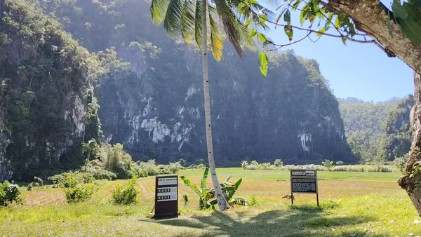 Karst Mountain, Elephant Cave