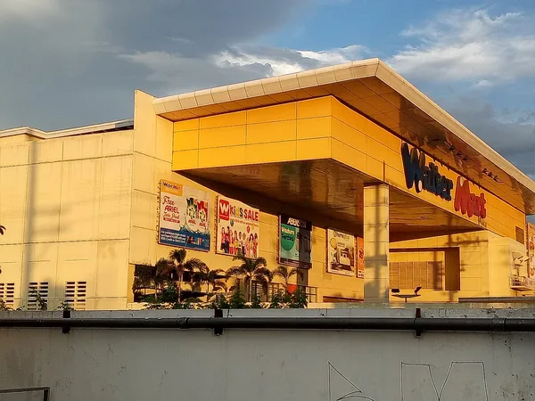 WalterMart Sucat