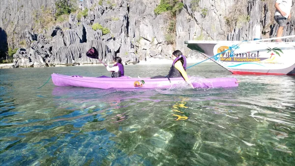 Millennial Island travelmate