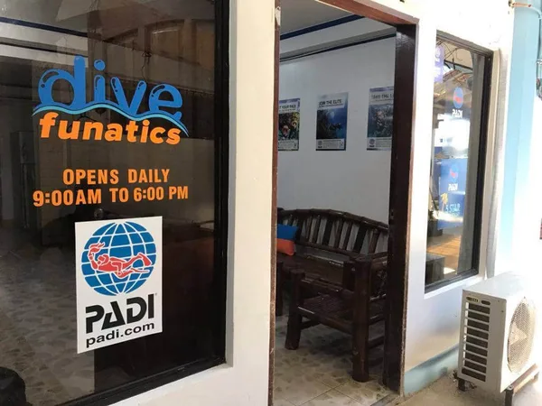 Dive Funatics