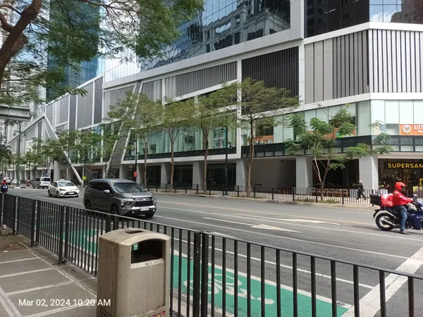 High Street South Corporate Plaza Tower 1
