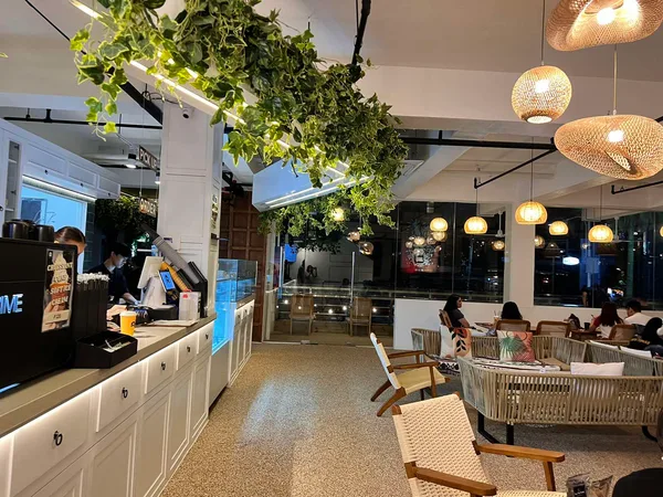 Cafe Roo QC
