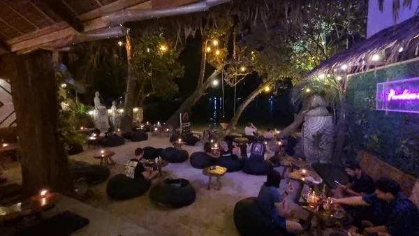 Sip Sunset Lounge & Bar
