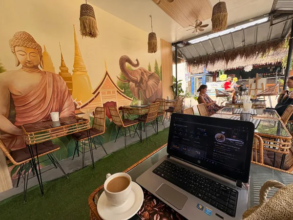 AJ Street Thai Food Moalboal