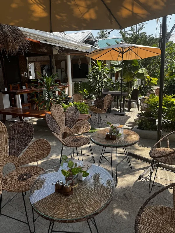 Lovegan Cafe