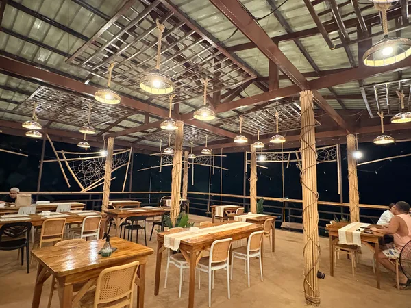 Mang Ben Filipino Kitchen & Cafe
