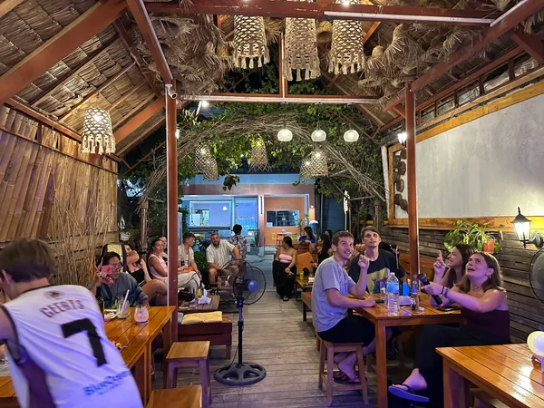 Sip Tea Bar & Restaurant