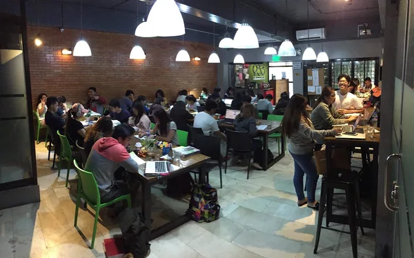 933 Coworking Cafe