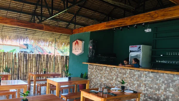 Betsy’s Grill and Restobar(Moalboal)