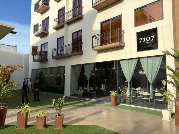 7107 Restaurant - Cebu City