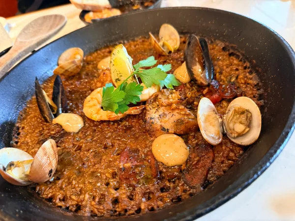 Bueno Tapas & Wine Restaurant - BGC