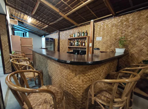 Bay Brew Resto Bar & Cafe