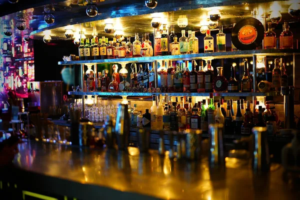 +81 Bar