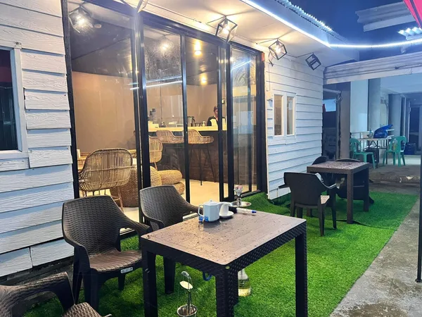 Cafe Hayati