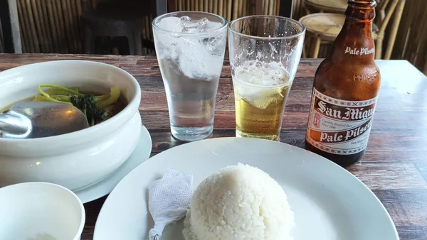 Kwatro Pwesto Restaurant