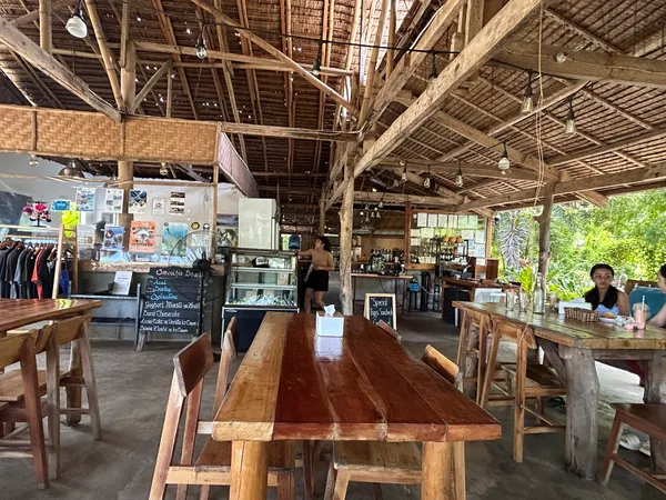 SEE-KEE-HOR Cafe and Hostel