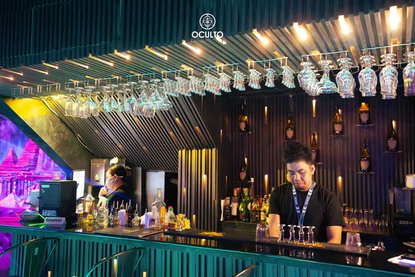 Oculto Makati