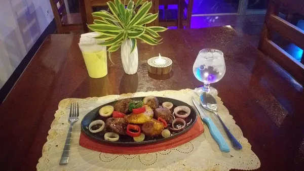 Wegers La Casa Restaurant and Bar - Sabang, Puerto Princesa