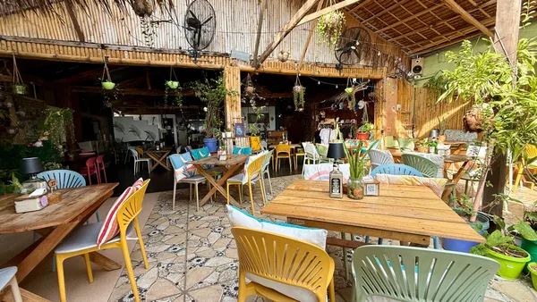 Y Not Beachbar Boracay