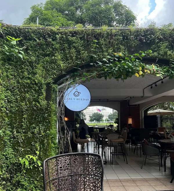 Café Y Ruedas