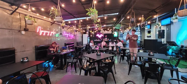 KALMA Bar & Grill