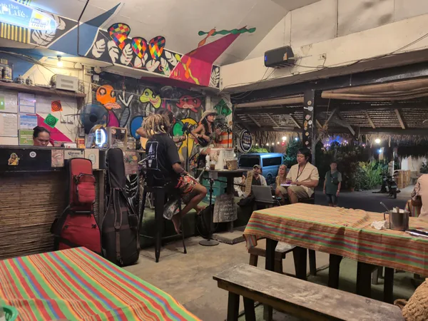 Strum Music Cafe