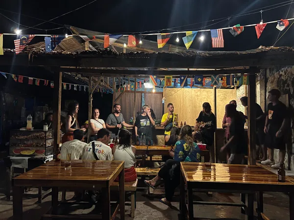 The Bus Café • Tattoo • Karaoke Sports Bar - Port Barton