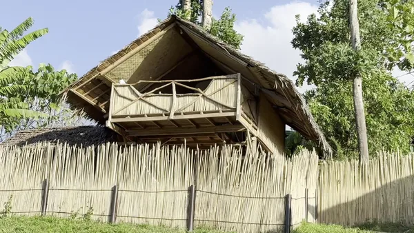 Jungle Bar. Resto & Cottages - Jungle Bar, private suite & pool