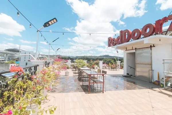 RedDoorz near LRT 2 Antipolo Station