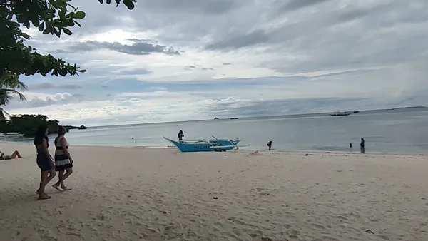 Nanay Epay Beach Store