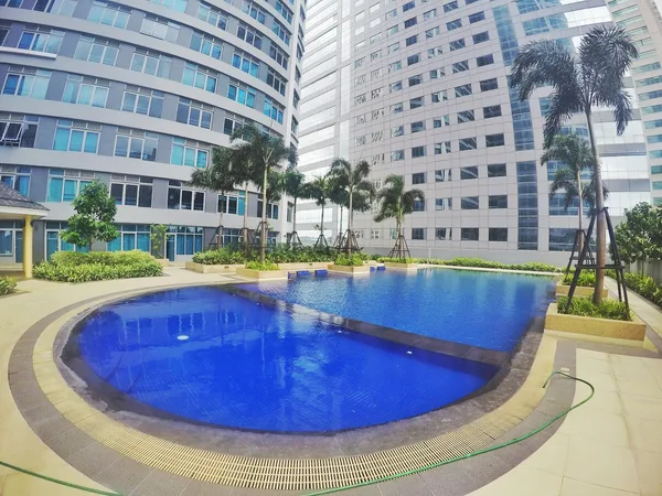 Eastwood LeGrand 3