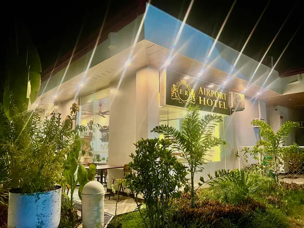E&R AIRPORT HOTEL