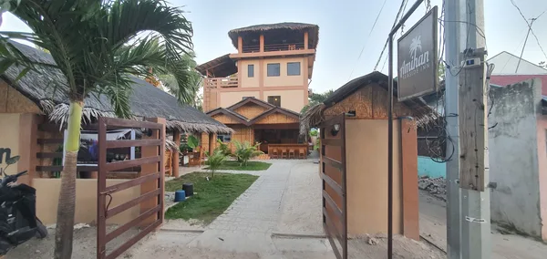 Anahaw Seaside Inn