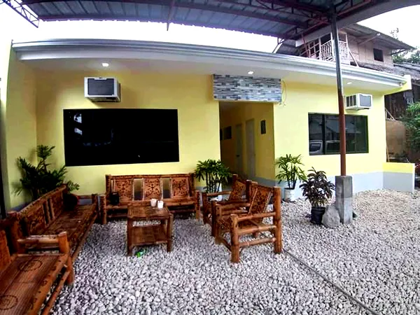 CheRi Backpacker's Hostel