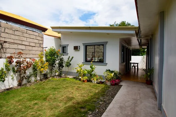 RNA Guesthouse