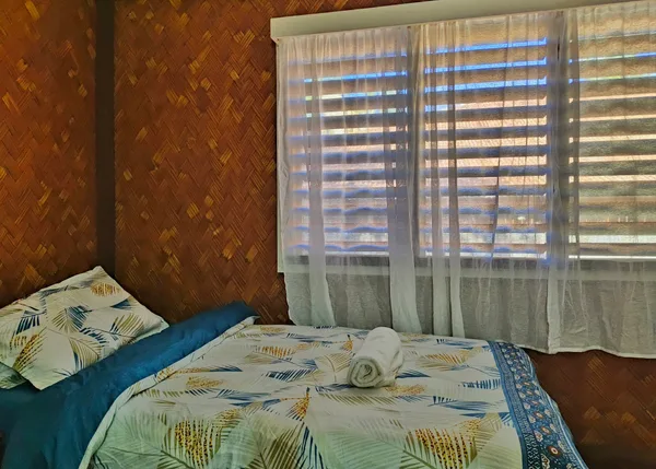 Lokal Hut Bed and Breakfast